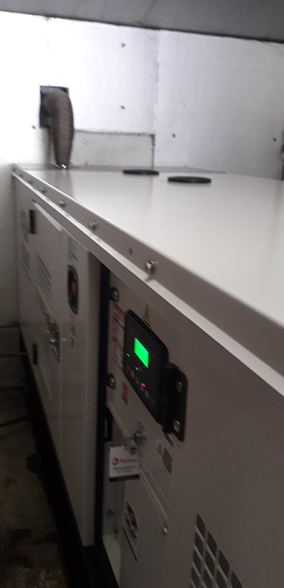Poulailler - Remplacement du groupe électrogène